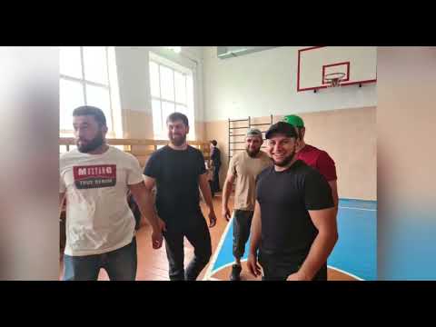 Видео: Что здесь произошло? Сильные парни.Кубинские молодёжные игры.