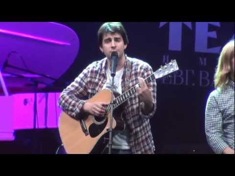 Видео: ПЕТР НАЛИЧ НА ХРУСТАЛЬНОМ БАЛУ  В ТЕАТРЕ ИМ. ВАХТАНГОВА