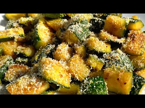Видео: Цукини как на мангале, но на сковороде. Как вкусно приготовить кабачки, цукинни. Быстрая закуска.