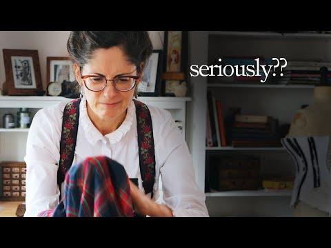 Видео: Как штопать, но в викторианском стиле || Как зашить дырку в одежде