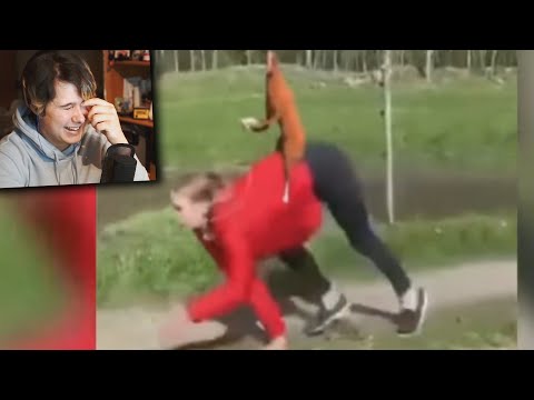 Видео: 8 МИНУТ СМЕХА | ЛУЧШИЕ ПРИКОЛЫ ЯНВАРЬ 2020 ПОПРОБУЙ ЗАСМЕЯТЬСЯ ЧЕЛЛЕНДЖ ЗАСМЕЯЛСЯ ПРОИГРАЛ