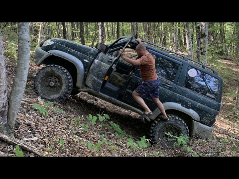 Видео: В Новосадовый по старой дороге. Штурмуем крутые горки.