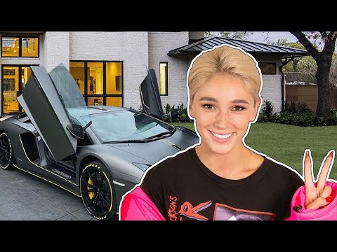 Видео: Как Живет Настя Ивлеева и Сколько Она Зарабатывает