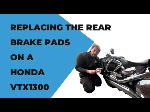 Видео: Замена задних тормозных колодок на мотоцикле Honda VTX1300