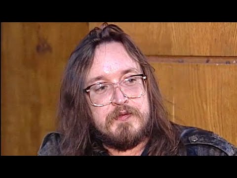 Видео: Егор Летов. Интервью в Киеве для программы "Решето". 1998 год. Фрагмент выступления.