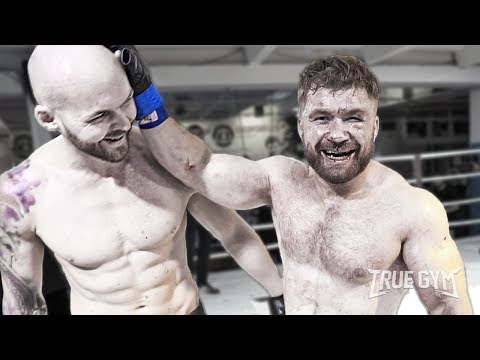 Видео: Бой 3 на 3!!! Самый безумный замес в ММА / TRUE GYM FIGHTS