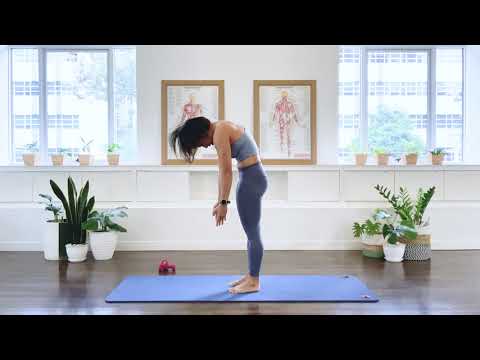 Видео: Реформер на коврике с Мирой Хассан — BASI Pilates Matwork Intermediate — Упражнения с собственным...