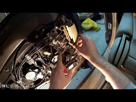 Видео: Ремонт сдвижной двери. Часть 1 ► Toyota Porte