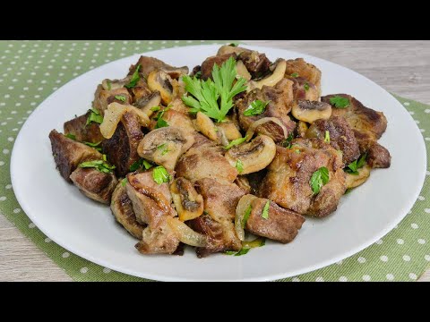 Видео: Свинско с лук и гъби на тиган | Pork with Onions and Mushroom | Свинина с луком и грибами