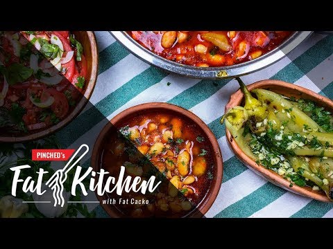 Видео: S01 EP08 Fat Kitchen - Гравче/Beans soup