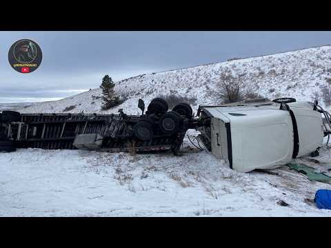 Видео: ОСТОРОЖНО, АВАРИЯ! Трак ПЕРЕВЕРНУЛСЯ на дороге – Что с Драйвером и Траком!?
