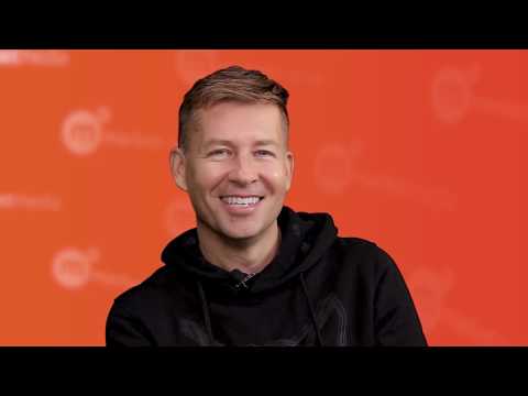 Видео: Глава сети «Волконский» Александров о кондитерском буме, ошибках и неправильных круассанах/ MM