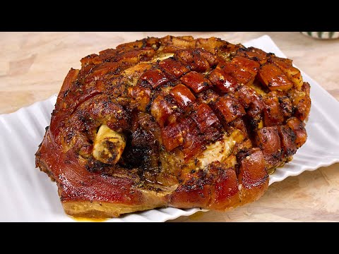 Видео: Как запечь целую свиную ногу в духовке, чтобы мясо получилось сочным и нежным