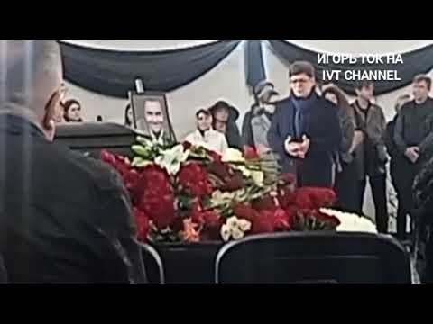 Видео: ЕВГЕНИЙ КУНГУРОВ. УПАЛ ИЗ ОКНА. ПРОЩАНИЕ. ЭКСКЛЮЗИВ