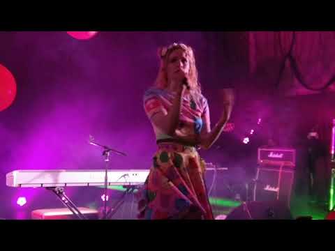 Видео: Монеточка - Нет монет (клуб Opera 8.06.2018)