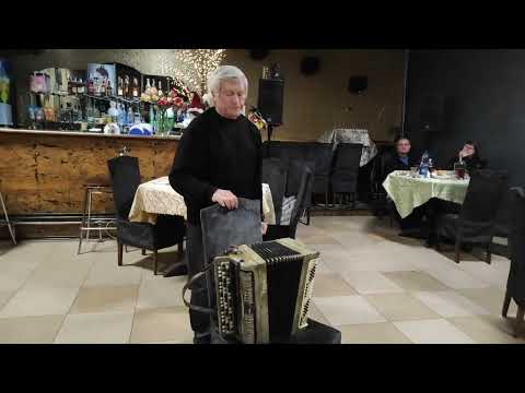 Видео: БАЯН НА ПОМИНКАХ ДРУГА.