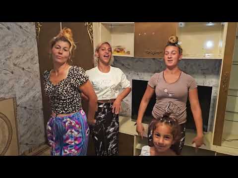 Видео: коколина как играе кючекноември 2024 г.