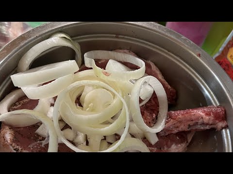 Видео: Маринуем Рёбра дикого кабана