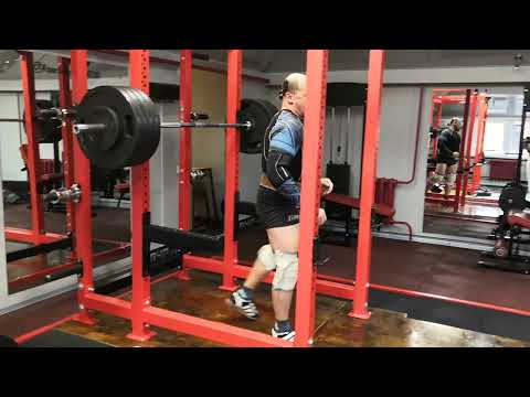 Видео: Присед 230-кач после 50... #рекордсумокриво280