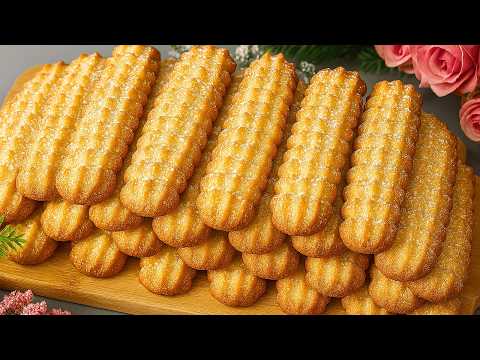 Видео: Нежные песочные печенья к чаю за 10 минут! Немного ингредиентов! Простой рецепт!
