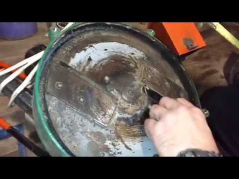 Видео: Обзор самодельного измельчителя веток!