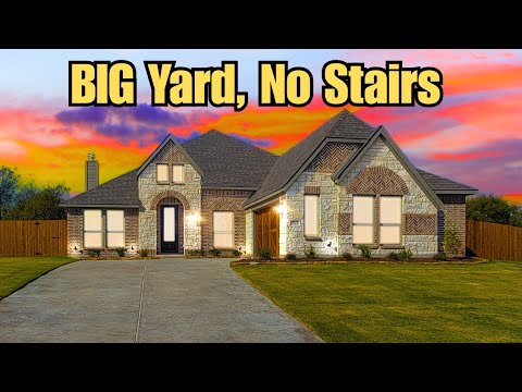 Видео: Никаких лестниц, огромный двор: ваш идеальный рай среди красных дубов