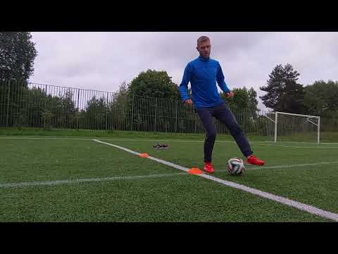 Видео: Тренировка футболиста. Чувство мяча, техника, координация. Внешняя/внутренняя часть стопы.