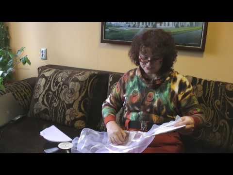 Видео: Как сделать вейлы для танца из старой грампластинки и ткани смотрите в этом видео.