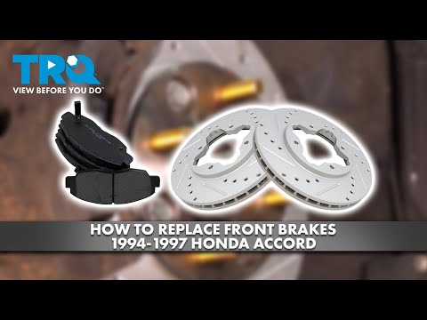 Видео: Как заменить передние тормоза на Honda Accord 1994-1997 годов