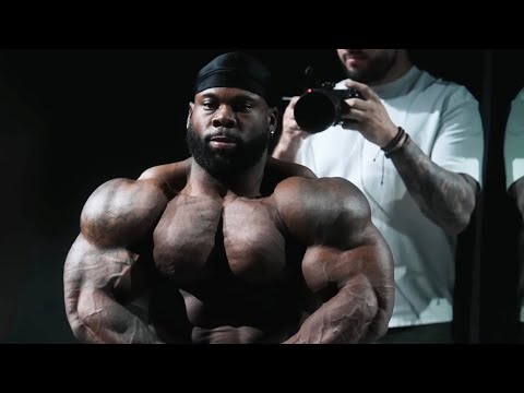 Видео: Новости о телосложении | Тренировочные бодибилдеры не появляются | Открытая дискуссия в Праге