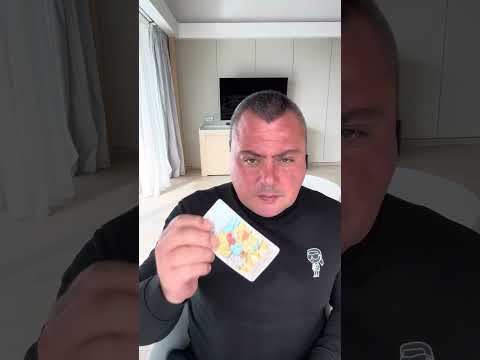 Видео: Что чувствует когда думает о вас? 