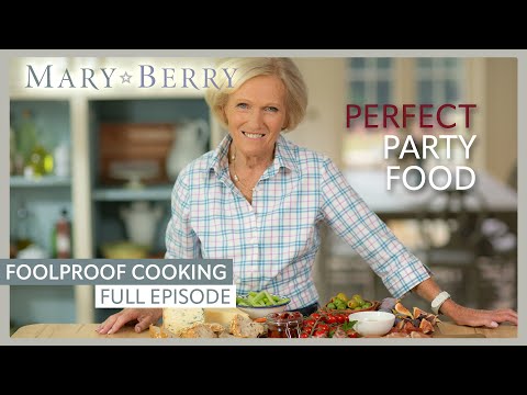 Видео: Идеальная еда для вечеринки | Рецепты Мэри Берри: безупречная кулинария. Эпизод 6 | Полный эпизод...