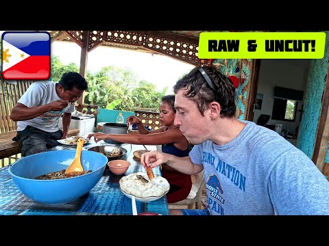 Видео: 🇵🇭 Едим филиппинскую еду с семьей моей подруги из Великобритании!