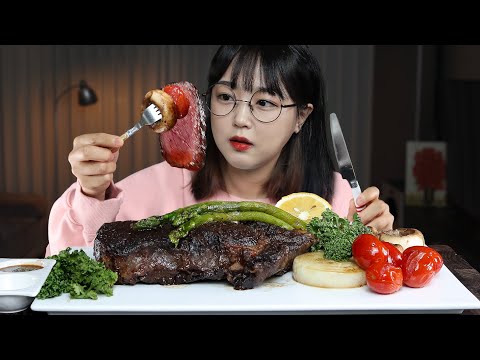 Видео: Ешьте Стейк Средней Прожарки🥩| Mukbang Asmr