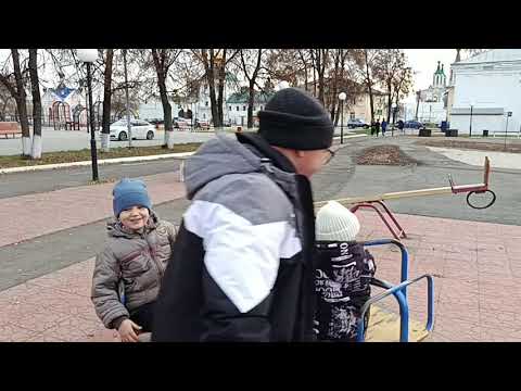 Видео: ВЫХОДНОЙ ДЕНЬ☀ ВЫБИРАЕМ ЗИМНЮЮ ОДЕЖДУ, ОБУВЬ СЫНУ И МУЖУ/ГУЛЯЕМ, ПОСИДЕЛИ В КАФЕ. 