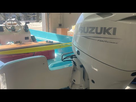 Видео: Новый Suzuki 90 л.с. установлен на классическом Boston Whaler 1967 года.