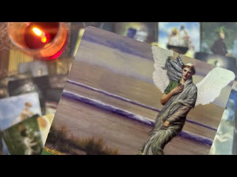 Видео: ЧТО ВАМ ХОТЯТ ПЕРЕДАТЬ УМЕРШИЕ 🍁 послание от ушедших в мир иной близких... ♥️♠️ Таро прогноз