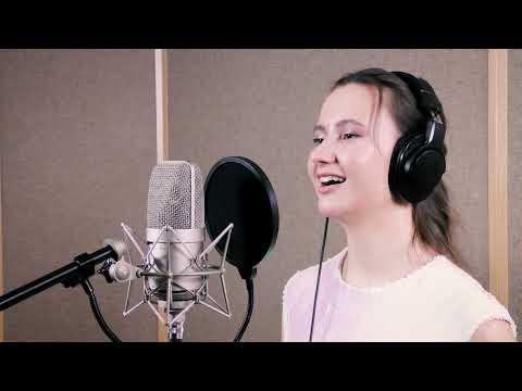 Видео: Прогулка в облаках (Libera/Nightwish - "Walking in The Air" in Russian)