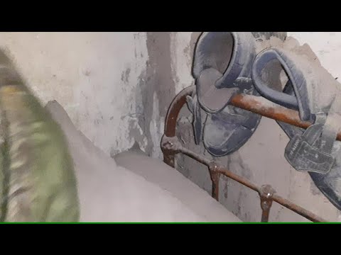 Видео: Продолжение поиска, обзор болота, поиск в землянке