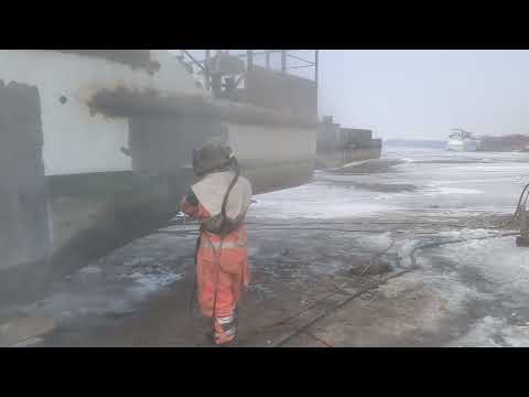 Видео: Пескоструйный аппарат Рубин.Система дистанционного удаления пробок в действии