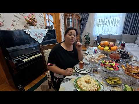 Видео: Шамкир Кура Влог Влог 2025 - Готовили узбекские манты во дворе у отца дома и веселились