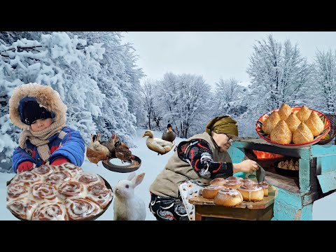 Видео: В Азербайджанской Деревне Идет Снег. Бабушка Делится Самыми Вкусными Мучными Рецептами