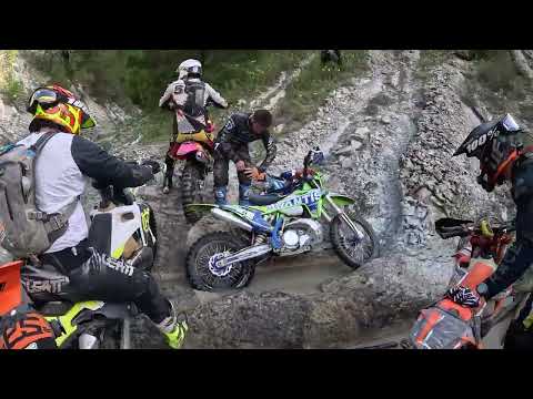 Видео: Эндуро гонка "100% Геленджик" 2024.  День 1, класс золото.