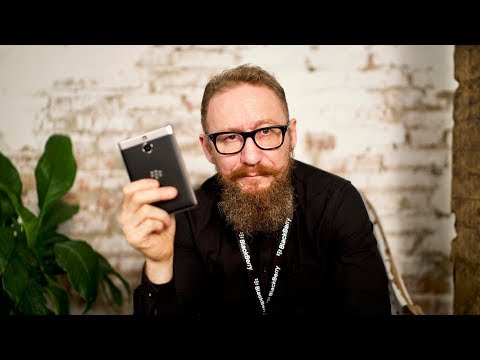 Видео: BlackBerry Passport Silver Edition - последний смартфон на базе BlackBerry 10