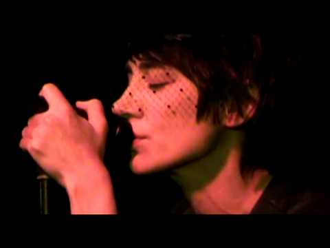 Видео: нарезка всего концерта. Земфира 16 тонн. часть первая