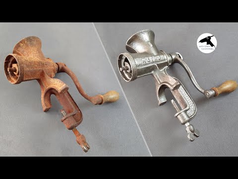 Видео: Как убрать ржавчину | Попитка реставрации мясорубки / How to remove rust
