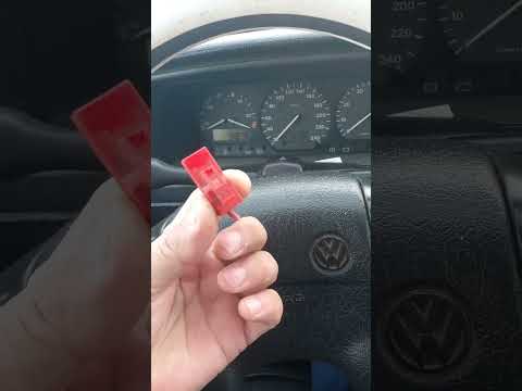 Видео: Пассат б4 1.8 қара түтін (черный дым троит на холодную, болшой расход бензина)