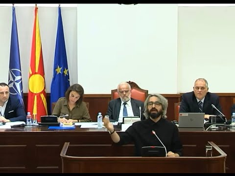 Видео: Апасиев: Удавете се во септичката јама која сами ја ископавте - уставни измени нема да има!