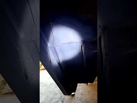 Видео: Замена порогов, арок на профильную трубу.