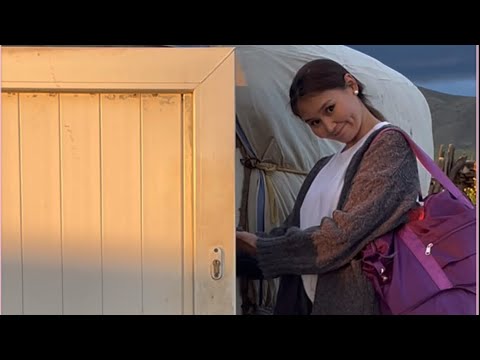 Видео: Бяртай би. Гэхдээ битгий үзээрэй. Ичиж байна хихи цэг. 